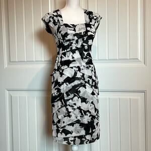 Adriana‎ Papell Cap Sleeve Layered Tiered Cocktail Sheath Dress 4 Bodycore Sexy